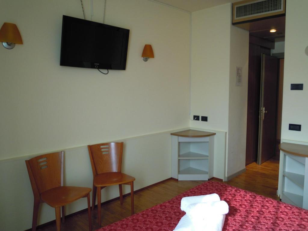 Hotel Xibana Tribano Quarto foto